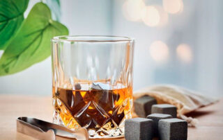 Cubitos reutilizables, la alternativa ecológica para enfriar las bebidas - Grupo Iberoa
