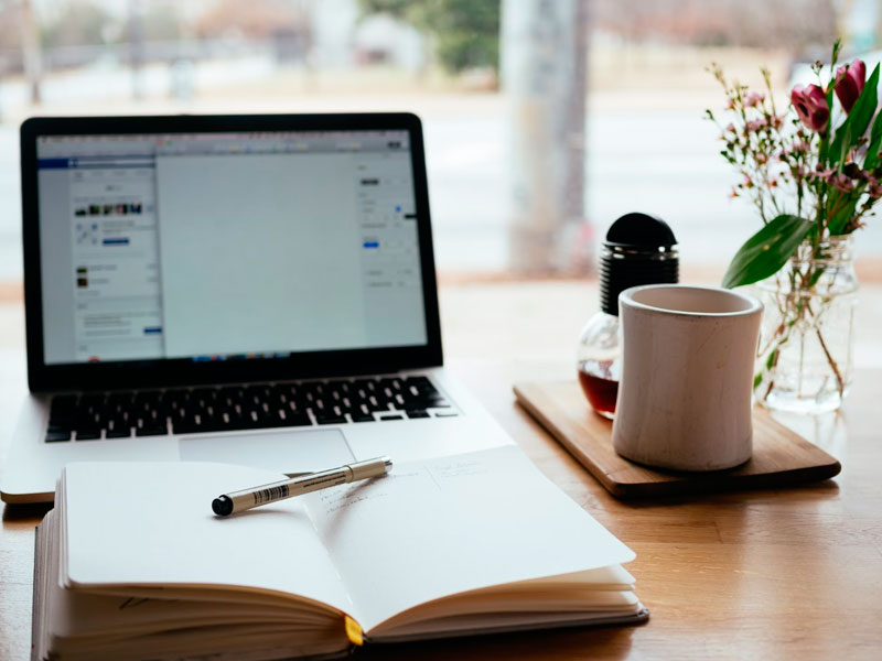 Regalos promocionales para oficinas - Grupo Iberoa