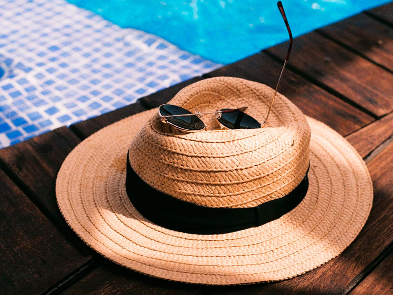 Regalar sombreros de paja promocionales - Grupo Iberoa