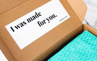 Packaging promocional para unboxing viral - Grupo Iberoa